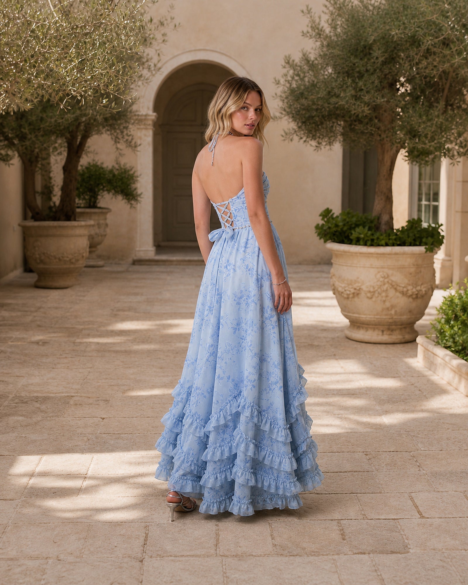 Rochie maxi Ana-Andreea albastru floral, vedere din spate în exterior