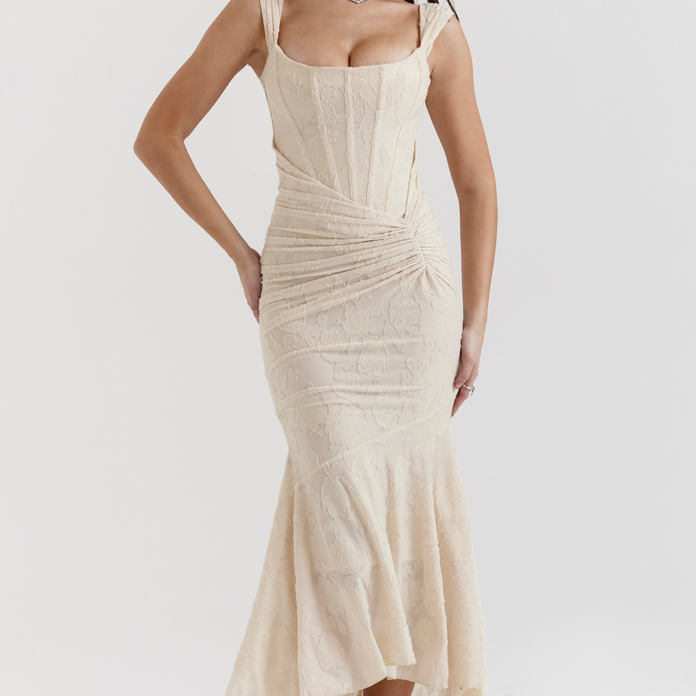 Emilia – Rochie Maxi cu Dantelă Aplicată cu Finețe