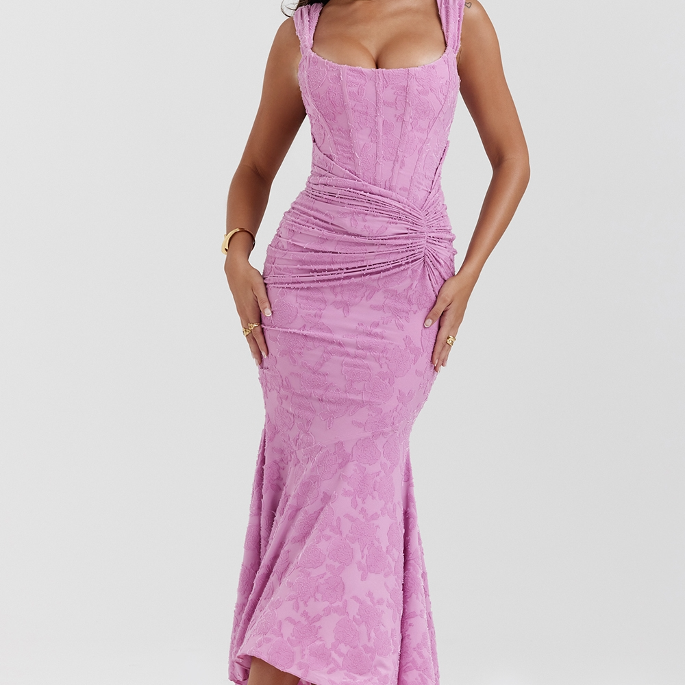 Emilia – Rochie Maxi cu Dantelă Aplicată cu Finețe