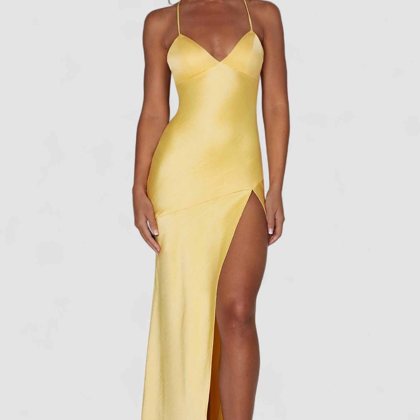 Loredana – Rochie Maxi din Satin cu Decolteu Înalt
