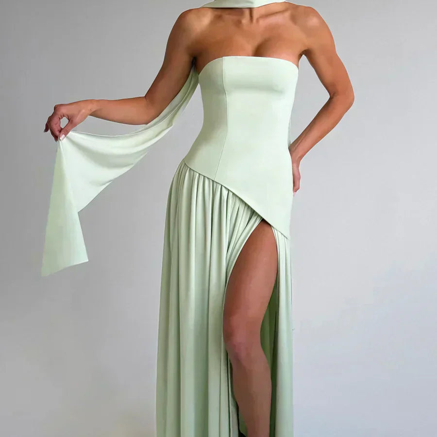 Livia – Rochie Lungă Elegantă cu Linie Clasică