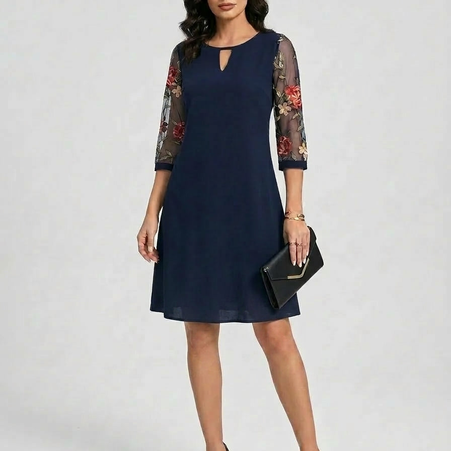 Rodica – Rochie Elegantă cu Mâneci din Tul Brodat
